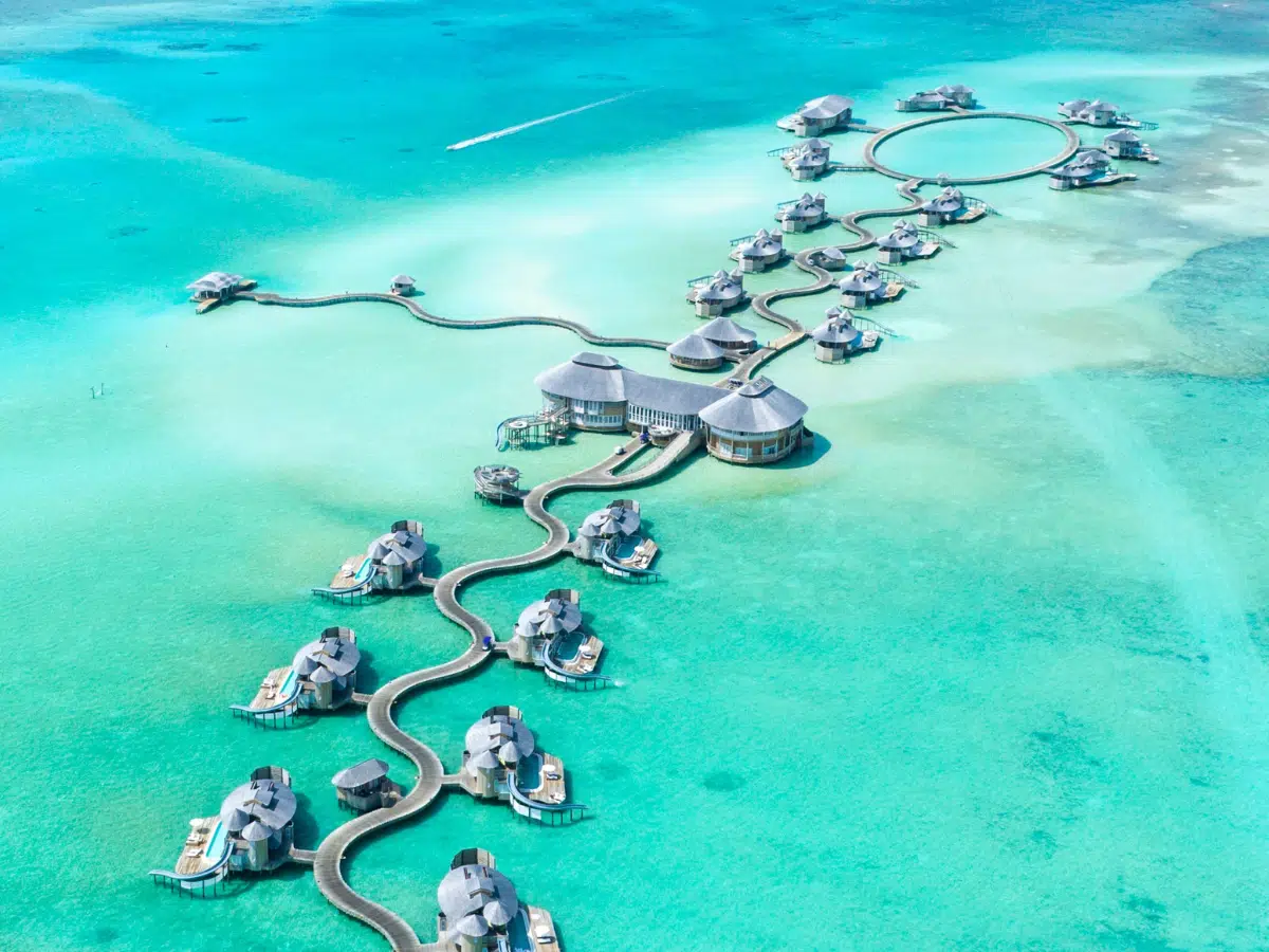 resorts-in-maldives.png.webp