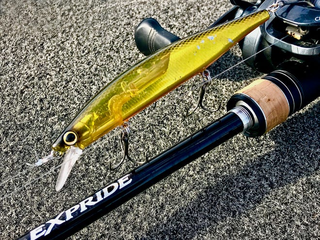 Shimano World Minnow jerkbait for Power Pole Pro Bass Angler Tip of the Week with Bernie Schultz. 