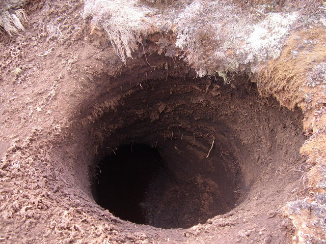 The_Black_Hole_-_geograph.org.uk_-_396812.jpg