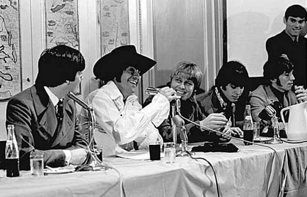 Paul_Revere__The_Raiders_1967.jpg