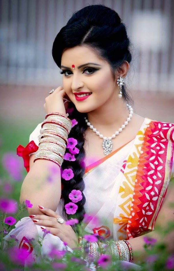 saree+girl6.jpg