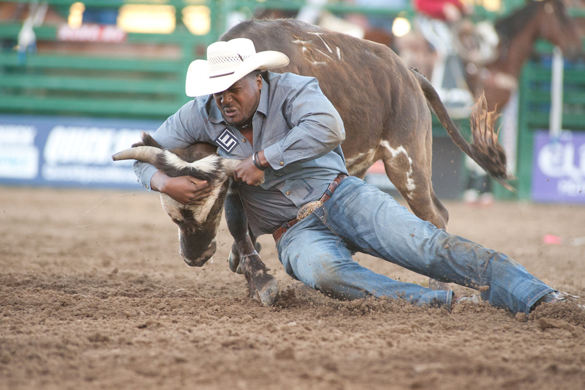 steer-wrestling-reno-rodeo-event-photos.jpg