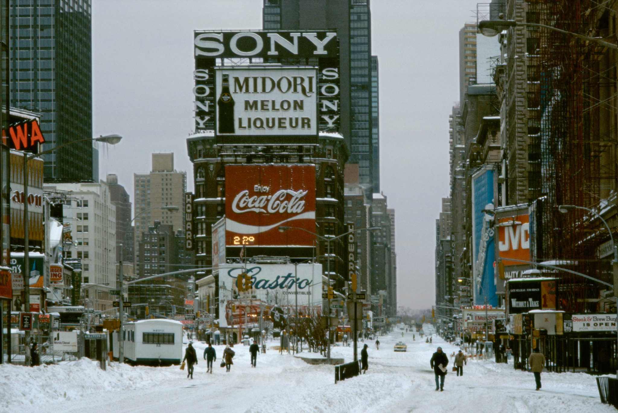1984-New-York-Times-Square-in-snow-storm.jpg